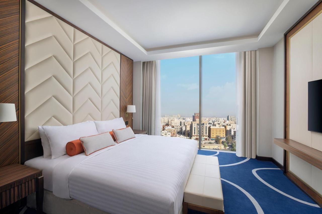 Jeddah Marriott Hotel Madinah Road エクステリア 写真 A bedroom at the hotel