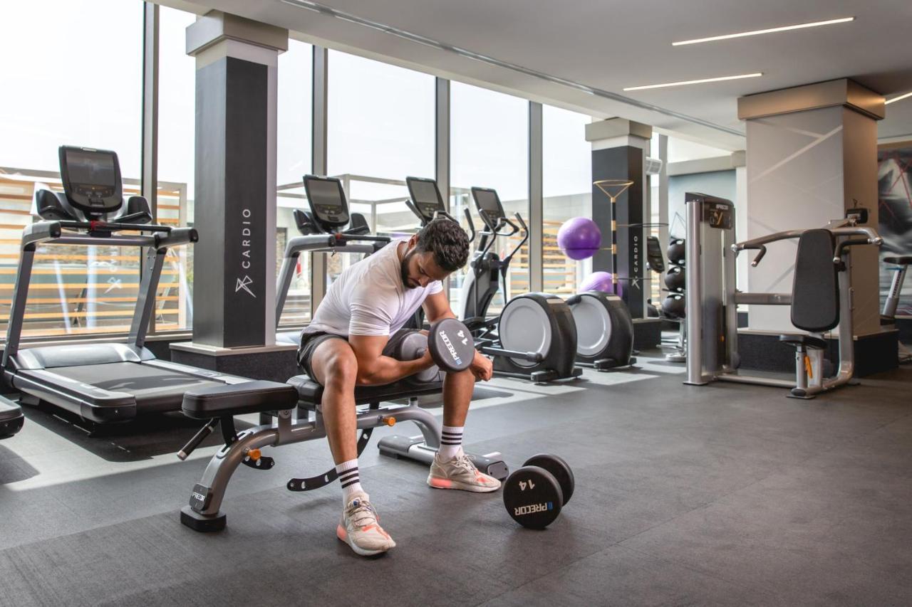 Jeddah Marriott Hotel Madinah Road エクステリア 写真 The gym at the hotel