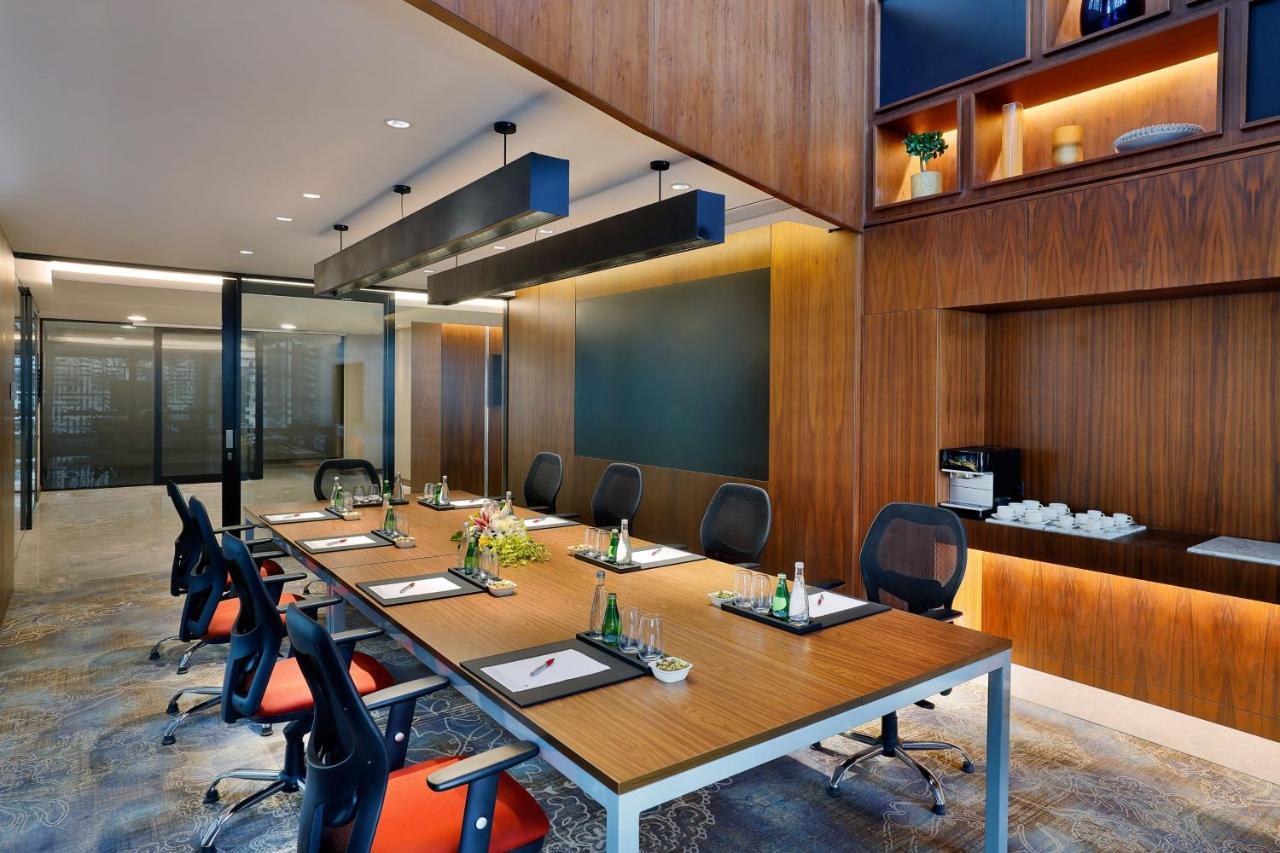 Jeddah Marriott Hotel Madinah Road エクステリア 写真 Meeting room at the W Sukhumvit
